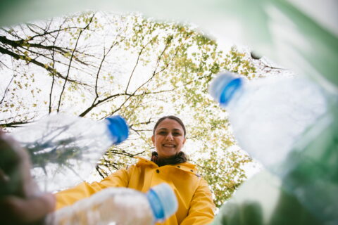 Devuelve los Envases CRV en Tu Sitio de Reciclaje Local para Recibir Dinero en Efectivo